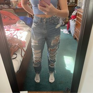 Shredded American Eagle mom jeans